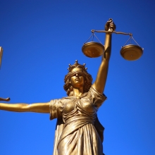 Statue représentant la justice.